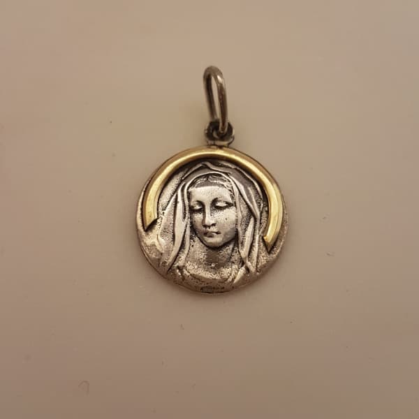 Medalla Virgen María en plata y oro, 18 mm