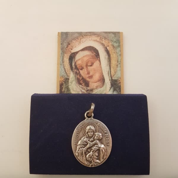 Medalla oval Virgen de Schoenstatt en Plata Mater, 30 mm