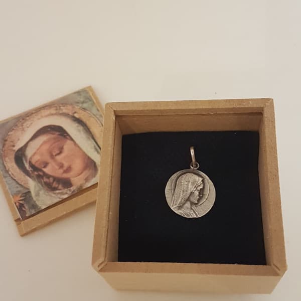 María Adolescente (plata 900)