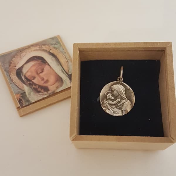 María con el Niño (plata 900)
