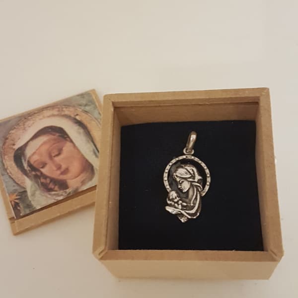 María con el Niño infantil (plata 900)