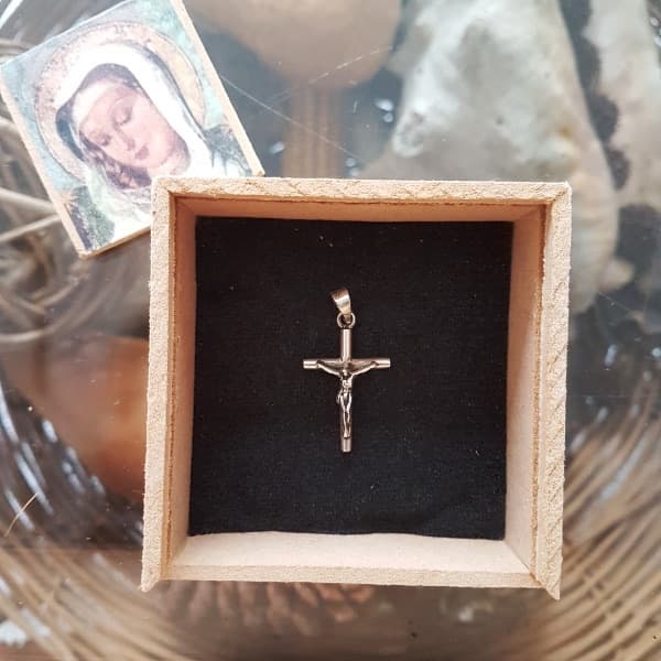 Cruz con Cristo (plata 900)