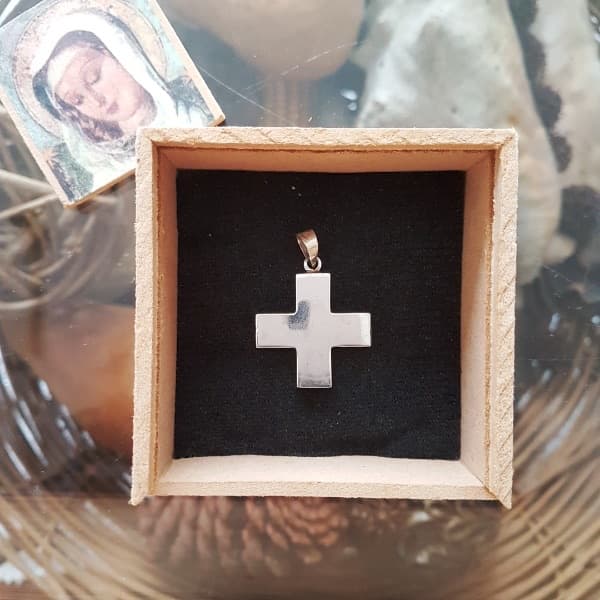 Cruz del equilibrio (plata 900)