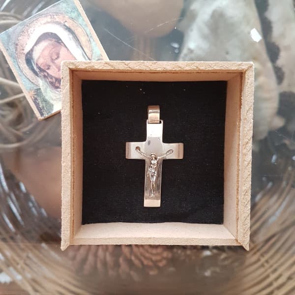 Cruz con Cristo bombe (plata 900)