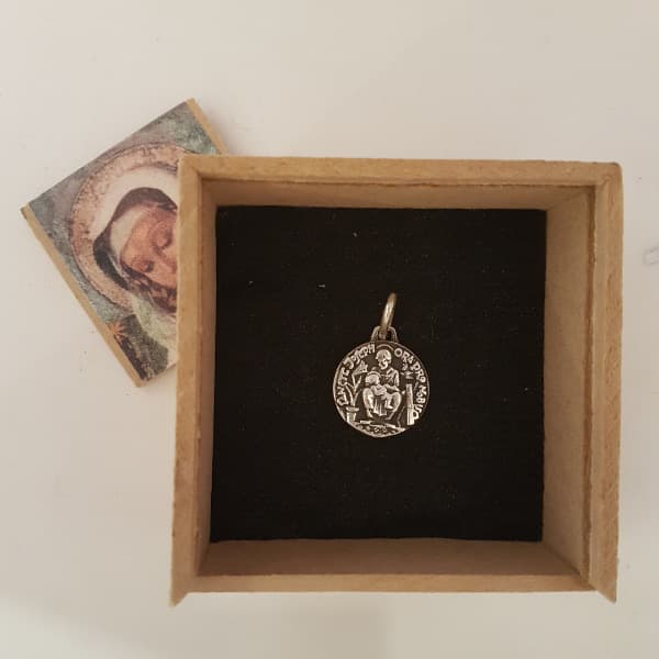 Medalla San José en plata 900