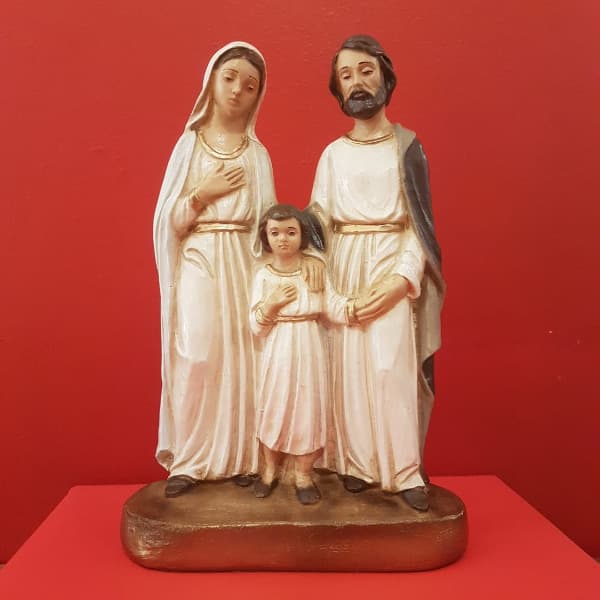 Imagen de la Sagrada Familia de pie, modelo clásico, pintada